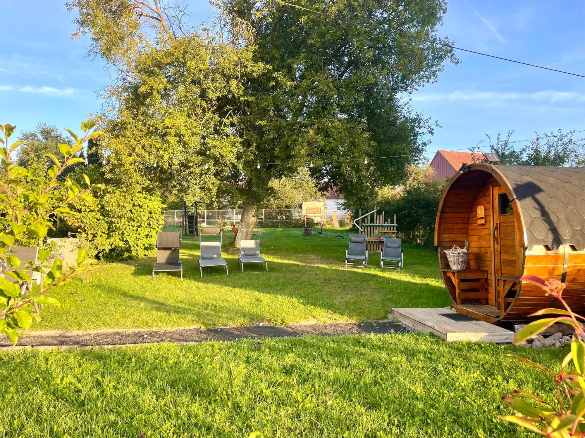 Ferienhaus Backesgarten Fuer 22 Personen Neichen Exterior photo